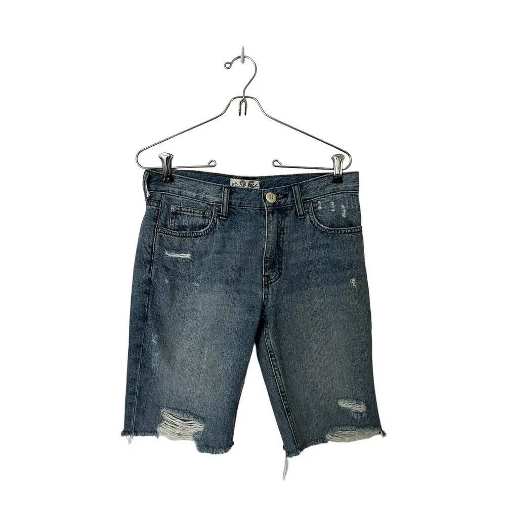 we the free Medium Blue Denim Distressed Long 19” Shorts Size‎ 25